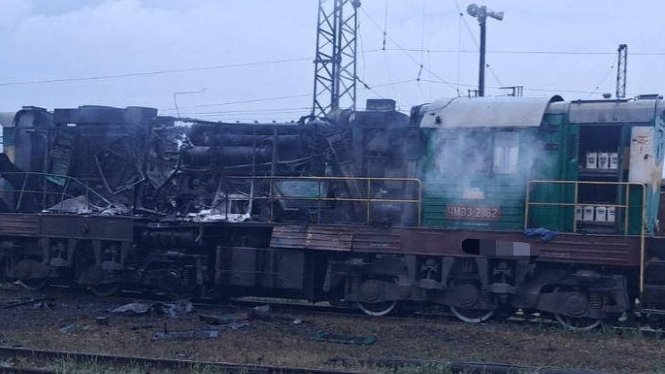 РФ вдарила по локомотивному депо на Сумщині: загинула залізничниця