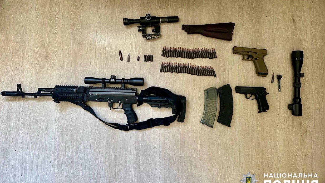 В Одесской области мужчина продал целый арсенал оружия, которое привез с фронта — что угрожает