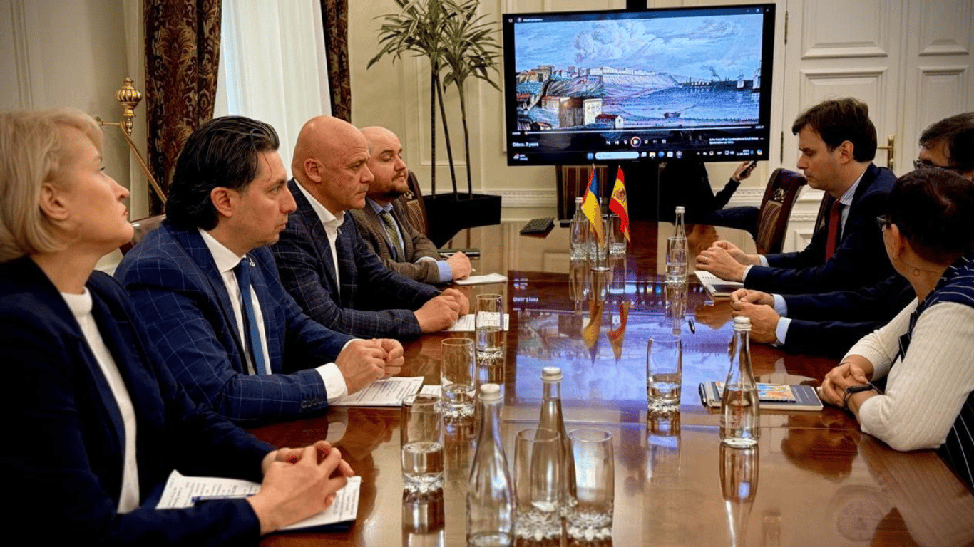 Мер Одеси зустрівся з Послом Іспанії: обговорили допомогу та підтримку