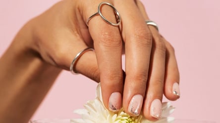 Soap Nails are going viral — elegant, minimal, and easy to DIY - 285x160