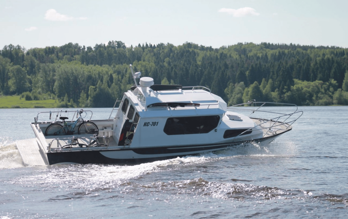 Катер окупантов "Тунец"