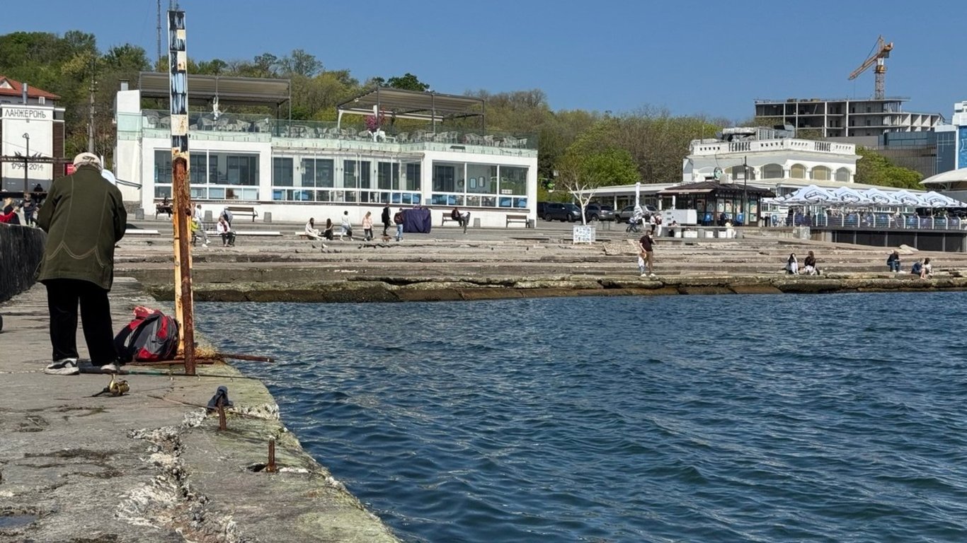 Небезпечне море: одесити про майбутній курортний сезон