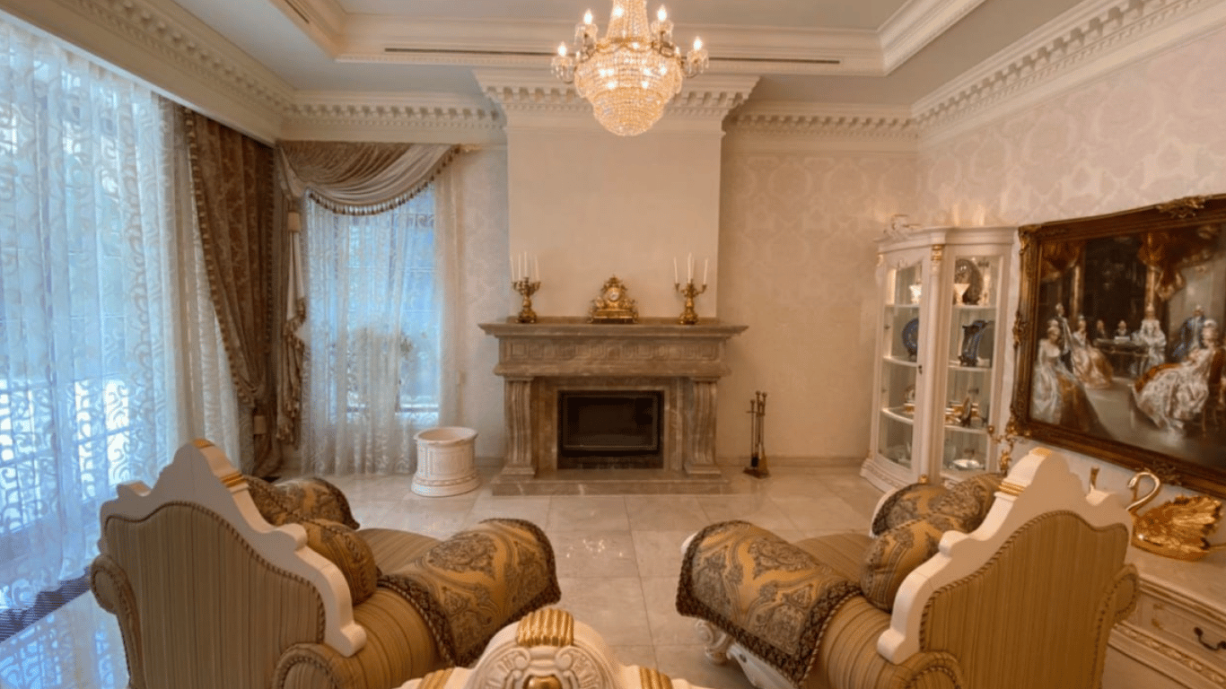 Зона відпочинку в будинку, який коштує 6 000 000