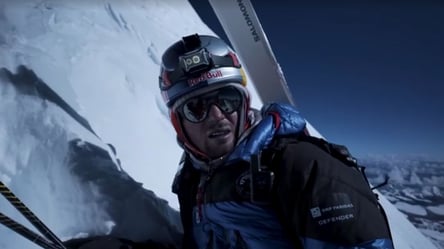 Польський альпініст Баргіль зробив неможливе на Евересті - 285x160