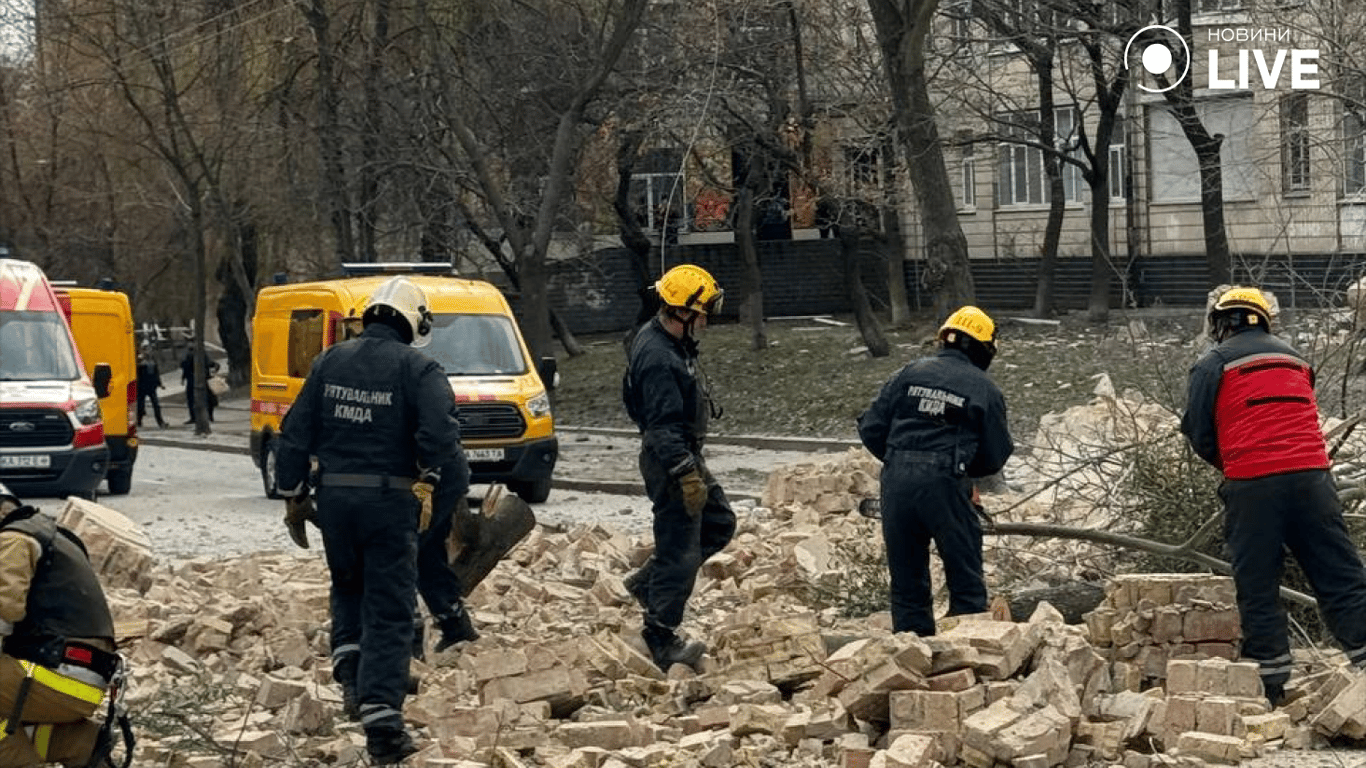Місце падіння уламків у Києві 25 березня