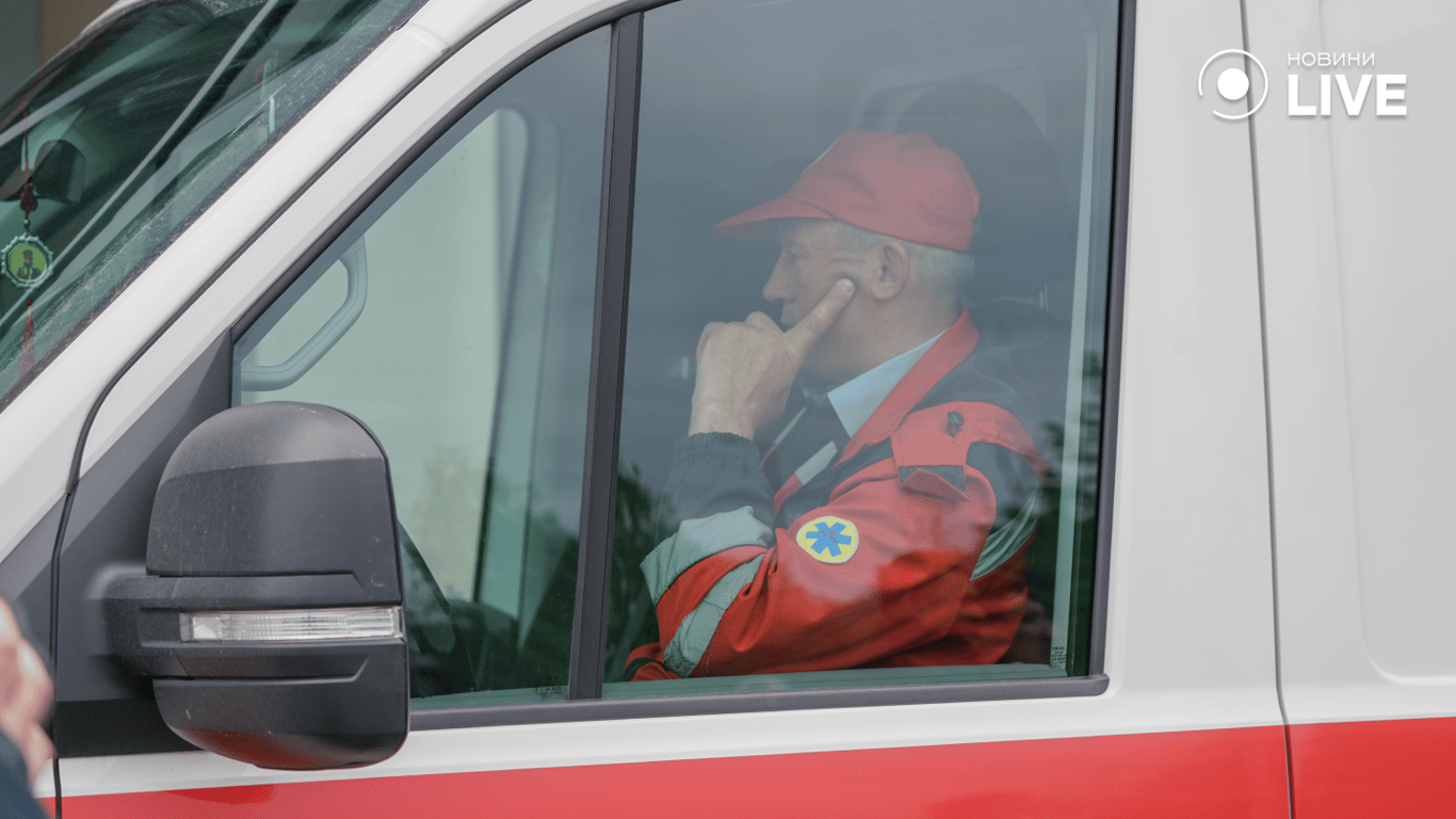 Одесские депутаты отказали водителям экстренки, а забронировали охранников