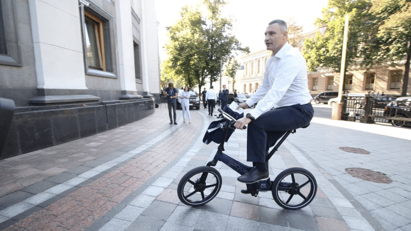 Кличко продав свій велосипед на благодійному аукціоні: шалена сума