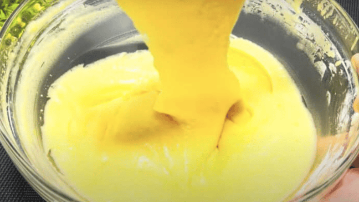 смачний пиріг з вишнями