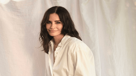 3 головні речі, які формують весняний гардероб Кортні Кокс - 285x160