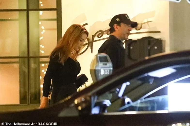 Росса Геллера заскочили на побаченні із студенткою