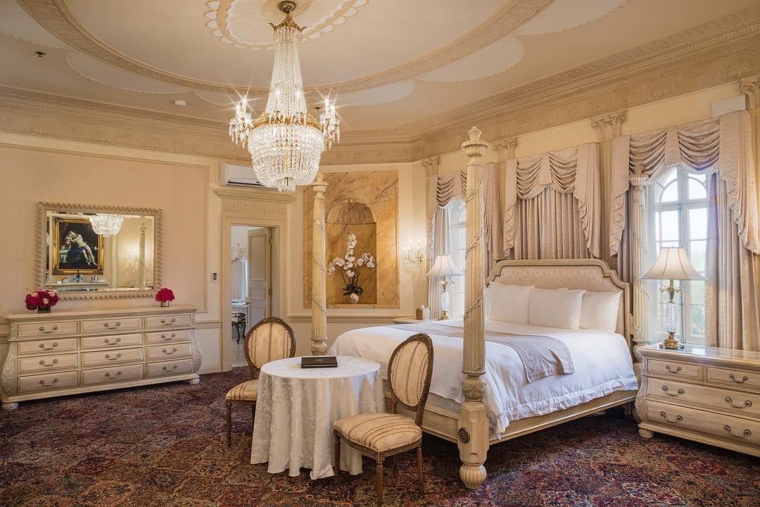 Гроші, золото і секретні кімнати — що приховує маєток Трампа - фото 8