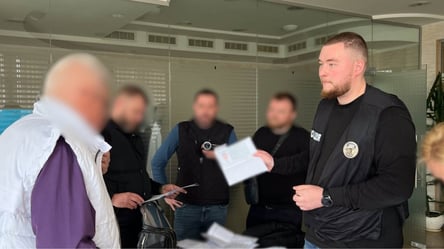 В Одессе разоблачили схему с фиктивными справками моряков - 290x166