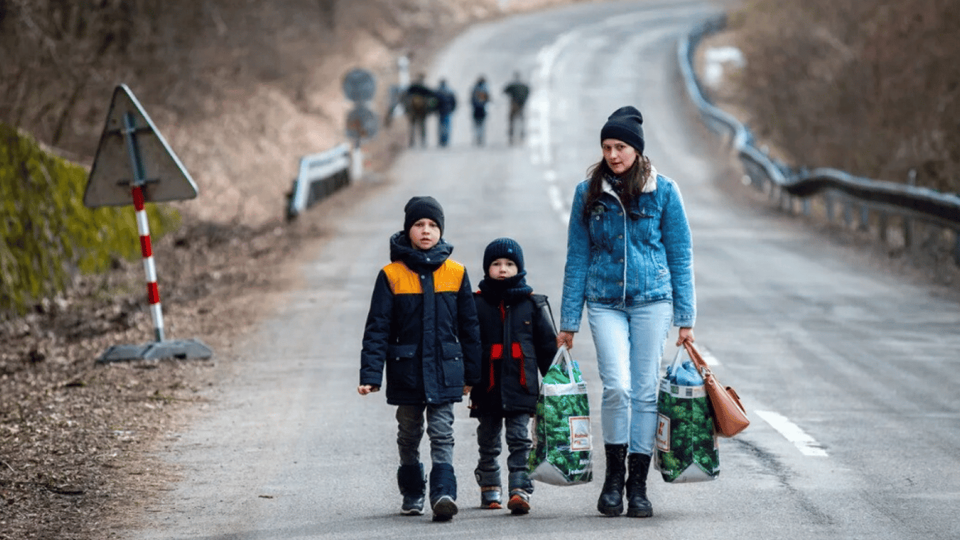 У Німеччині відповіли, що призведе до виїзду ще 10 млн українців за кордон