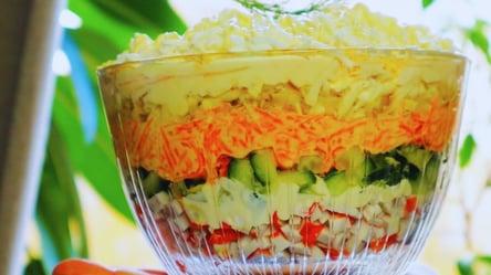 Салат с крабовыми палочками "Роксолана" — новый рецепт закуски - 285x160