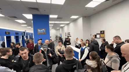 Експерт пояснив, чому висилання українців з Польщі неможливе - 285x160