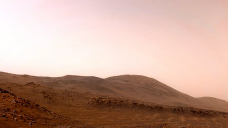 Вчені навчилися вирощувати їжу з марсіанського пилу - 285x160