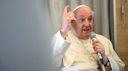 Папа Франциск пояснив свої слова про "велич Росії" - 285x160