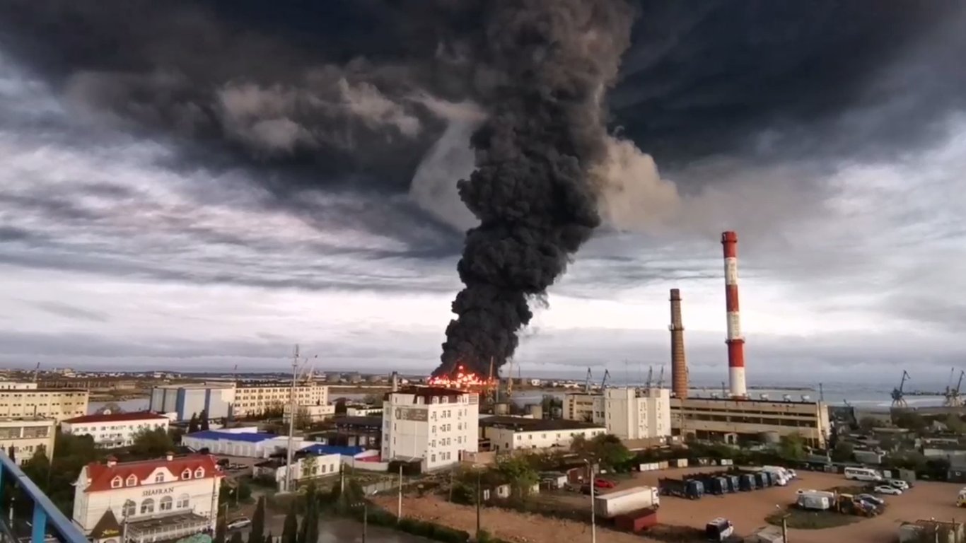 Стало відомо, яка нафтобаза згоріла у Севастополі