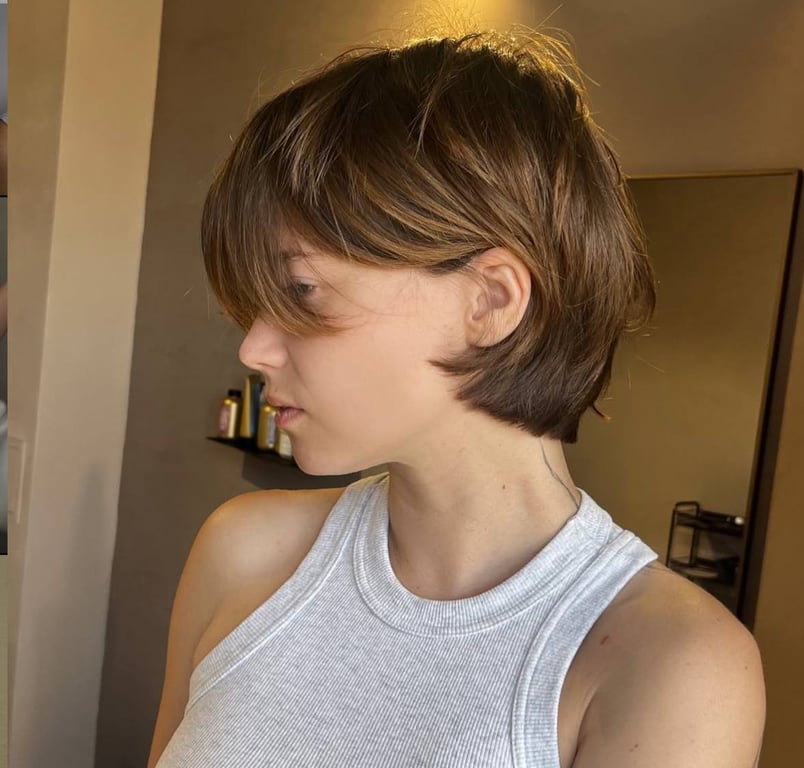 Short haircuts for distinctive women