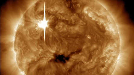 На Солнце произошла самая мощная за семь лет вспышка — чем это грозит - 290x160