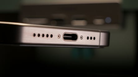 Как правильно очистить зарядный порт смартфона, не повредив его - 285x160