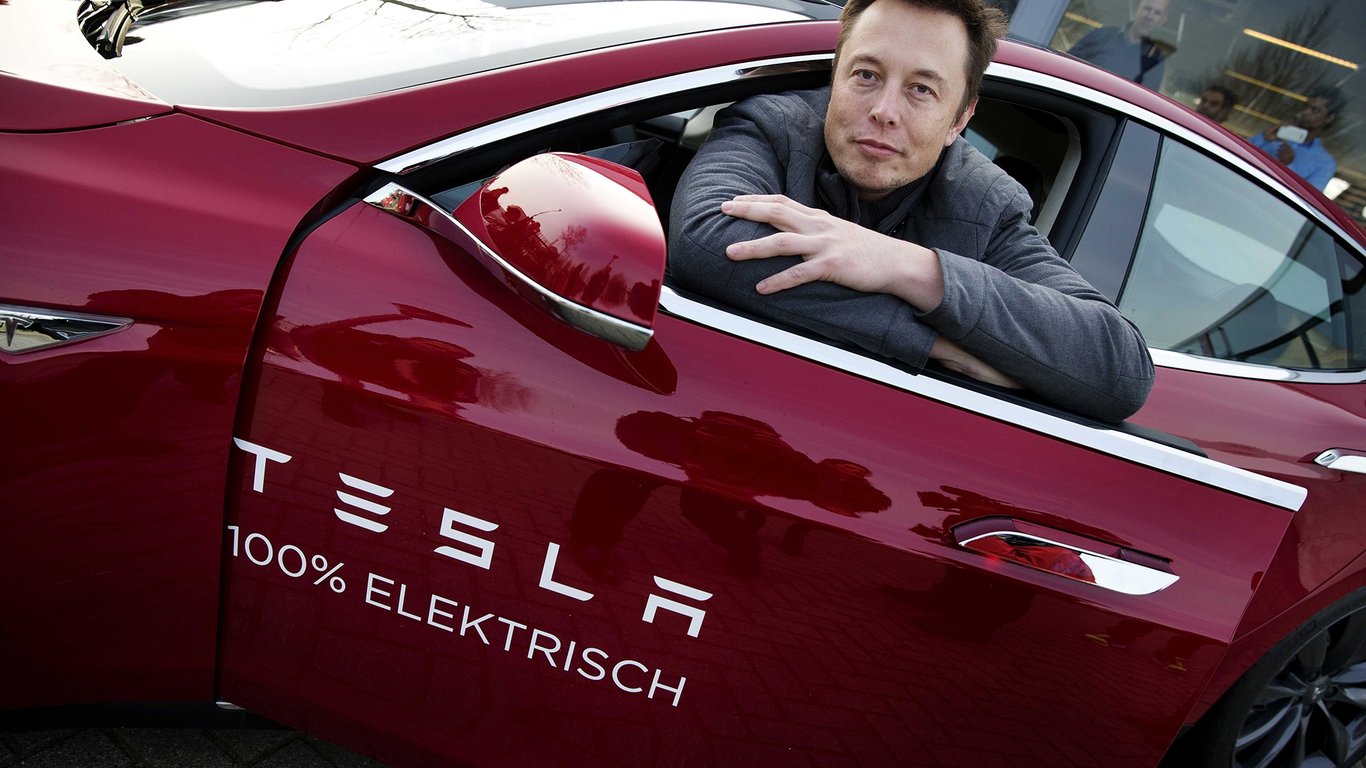 Электрокары Tesla: Илон Маск прогнозирует дальнейшее снижение цен