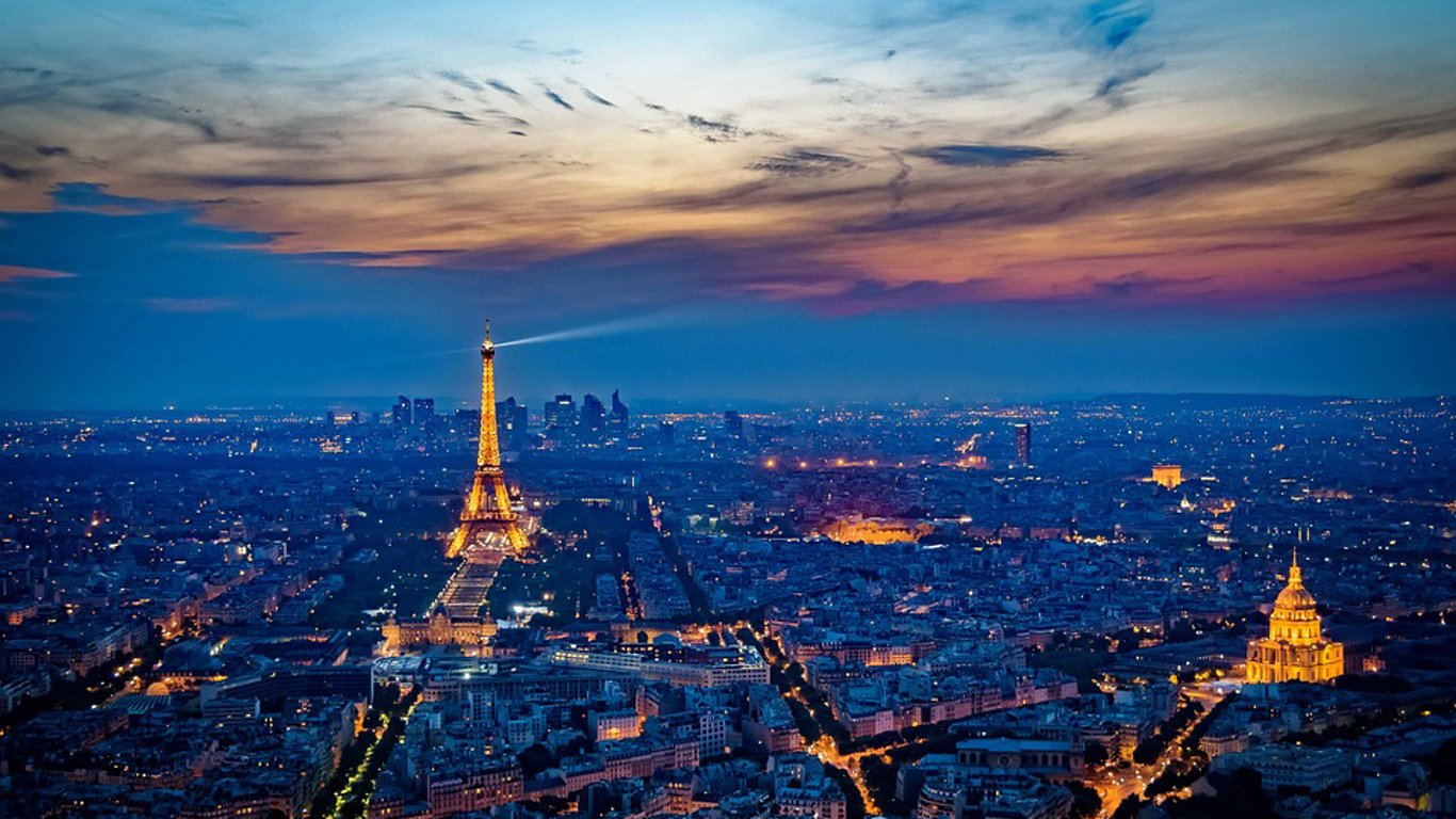 Где можно встретить призраков в Париже: названы 10 самых мистических мест