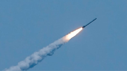 В Киевской области российская ракета попала в жилую застройку - 285x160