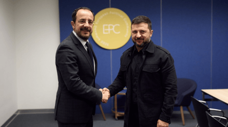 Зеленський обговорив співпрацю в обороні із президентом Кіпру - 285x160