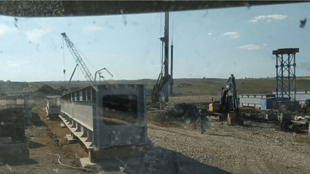 Оккупанты начали строить железную дорогу в Крым через Запорожскую область - 285x160