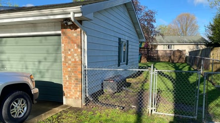 Забор между соседями — на каком расстоянии можно строить гараж - 285x160