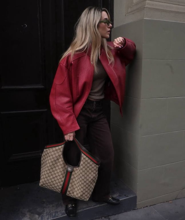 Елегантна сумка, що вмістить все необхідне