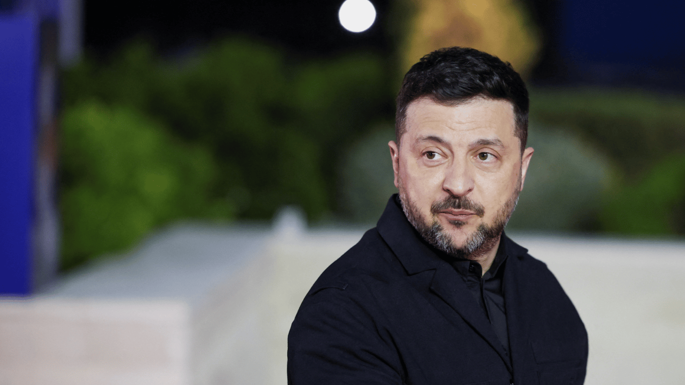 Семь лет у власти: уровень доверия к Зеленскому остается высоким