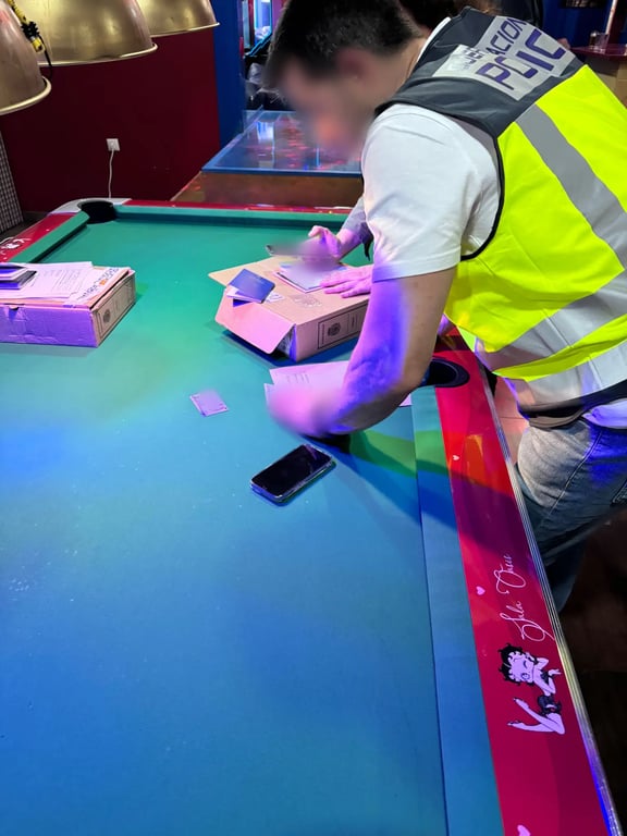 В Іспанії торгували біженцями з України