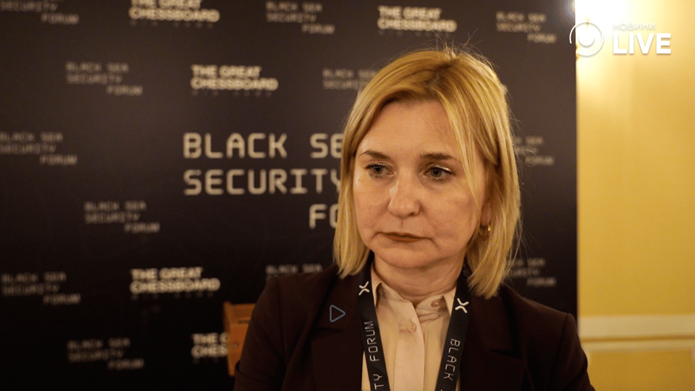 депутатка Республіки Молдова, Інна Кошеру.