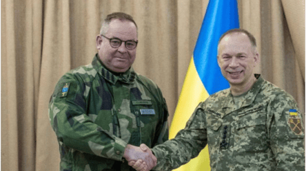 Syrskyi discussed front with the SWAF Commander-in-Chief - 285x160