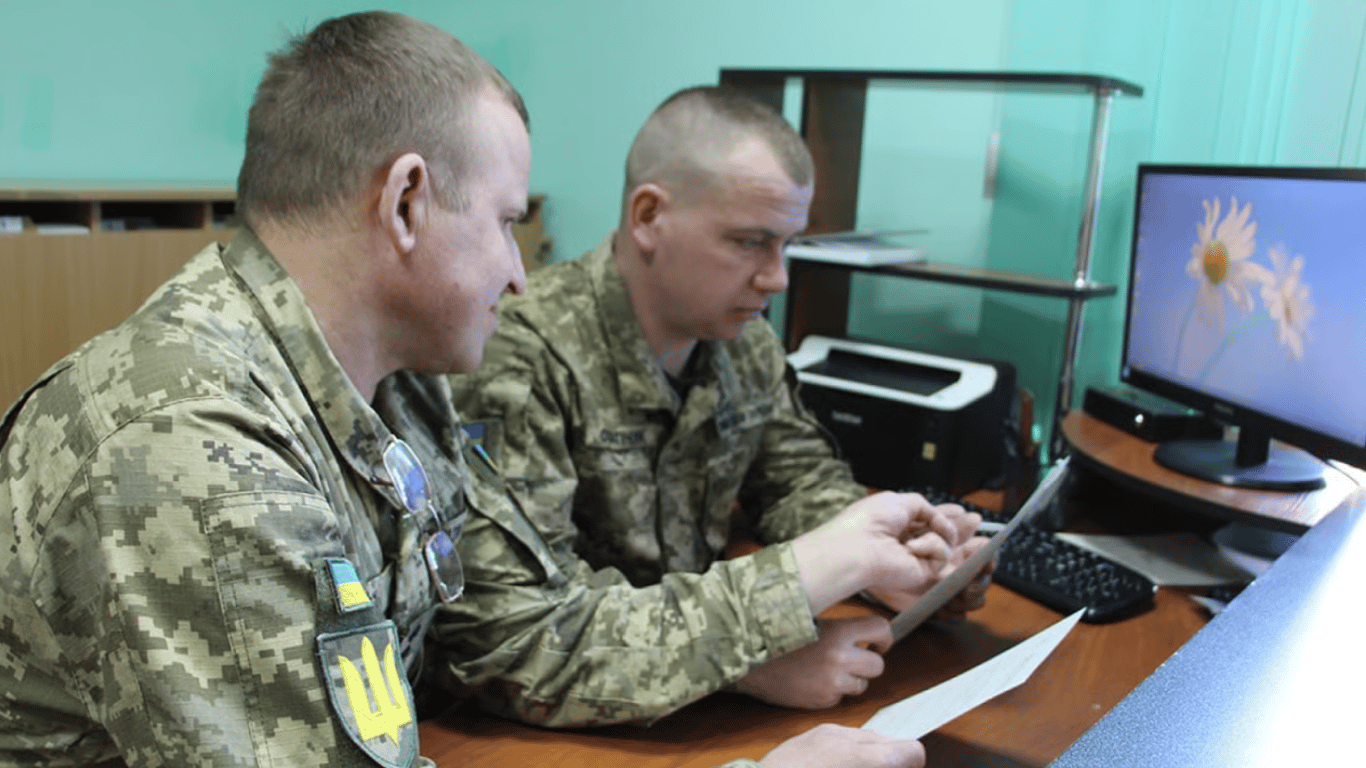 Виключення з обліку в 60 років: треба подавати заяву в ТЦК