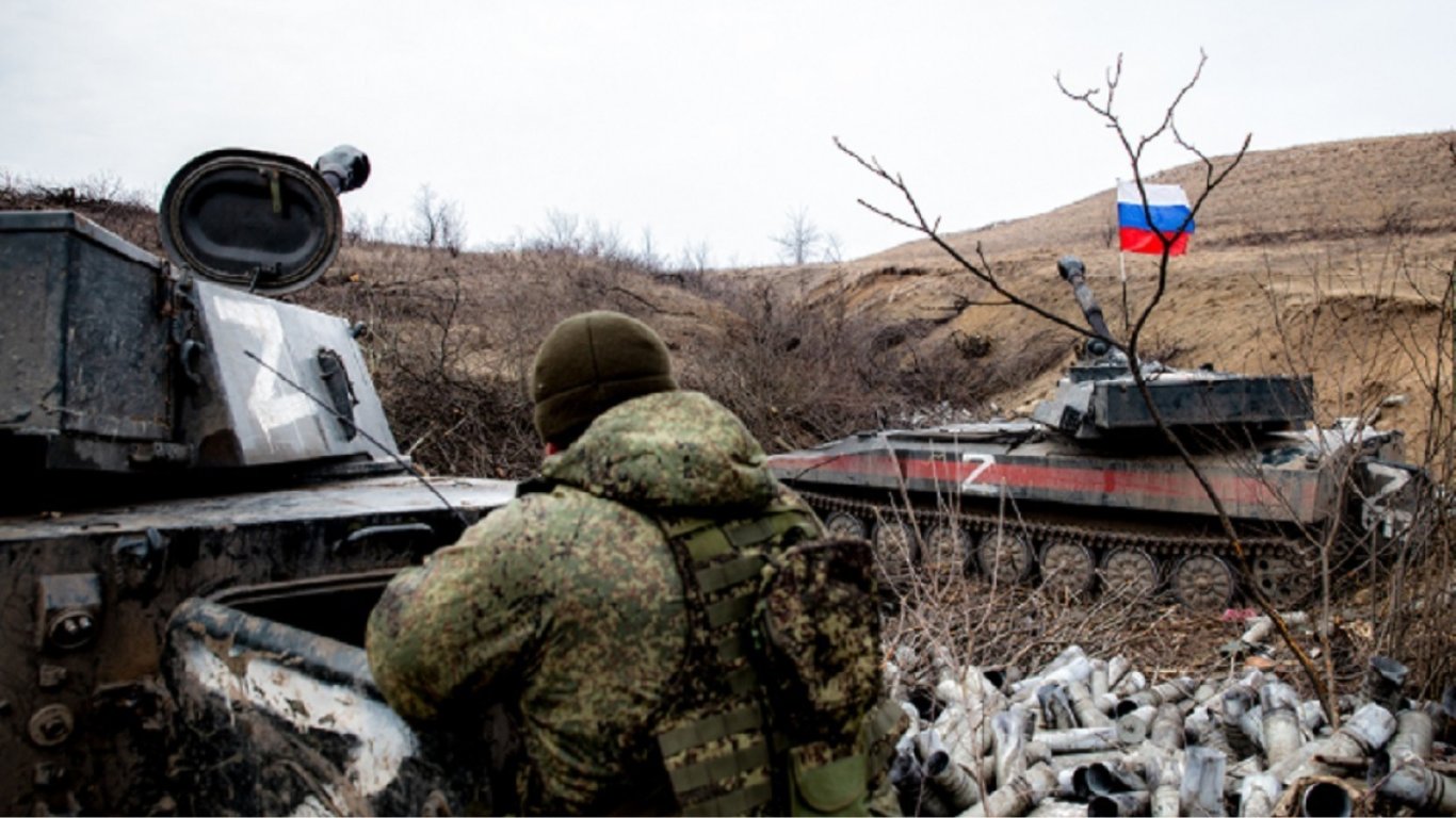 Российский флаг над авдеевкой. Военные действия. Военные действия на Украине. Русские войска на Украине. Российские военные на Украине.