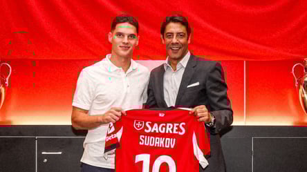 Судаков офіційно став футболістом Бенфіки - 285x160