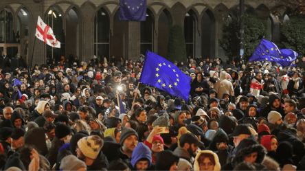 Georgia refuses to join EU talks — video of protests - 285x160