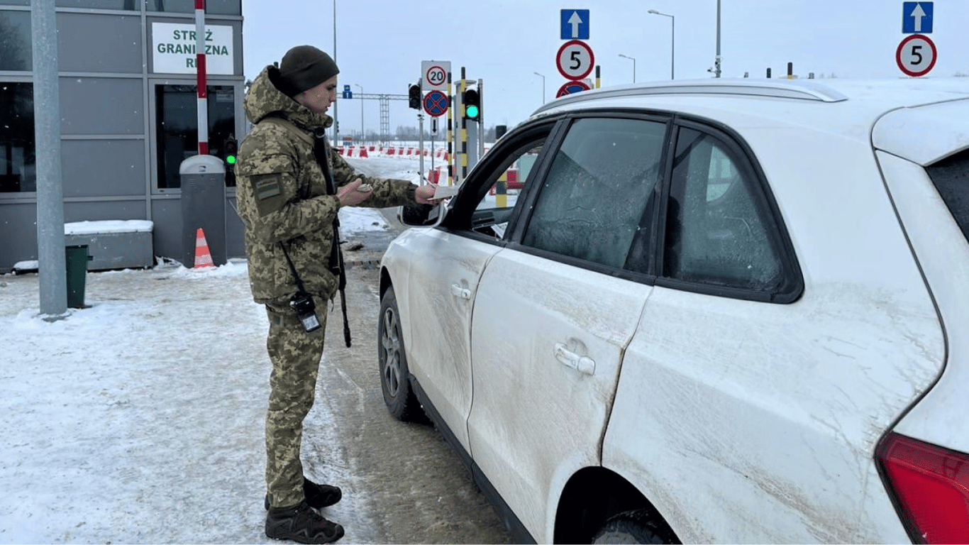 Очереди на границе Украины 18 января — что происходит на КПП