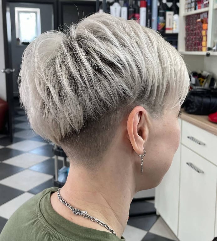 Стрижка, яка буде вдалий мати вигляд на тонкому волоссі