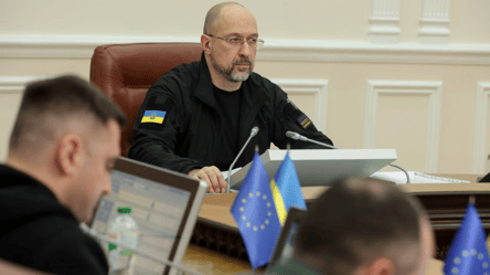 Шмыгаль рассказал, что Украина работает над демилитаризацией ЗАЭС - 285x160