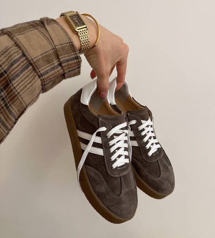 Everyone should have brown sneakers