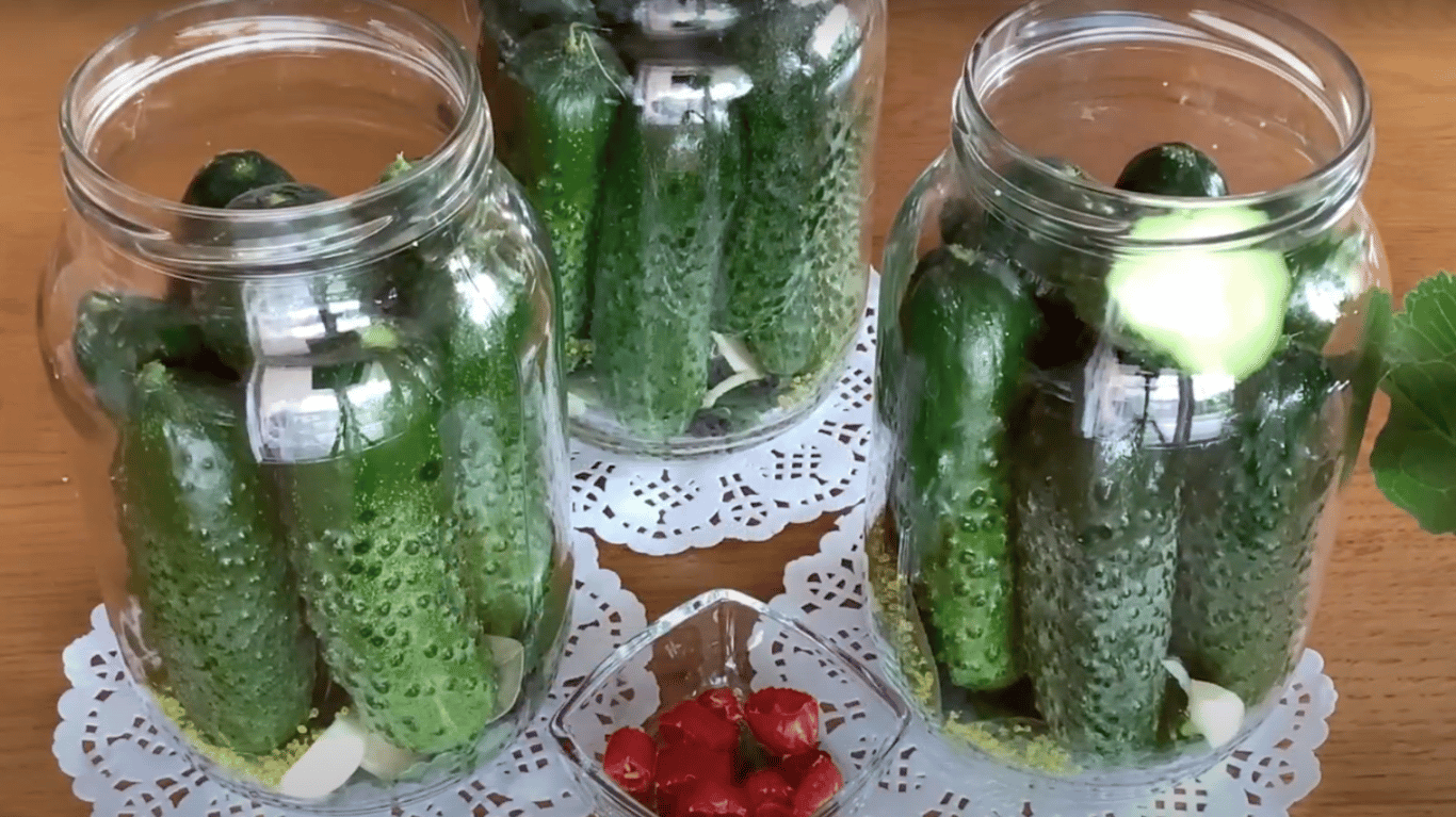 простий рецепт ферментованих огірків на зиму