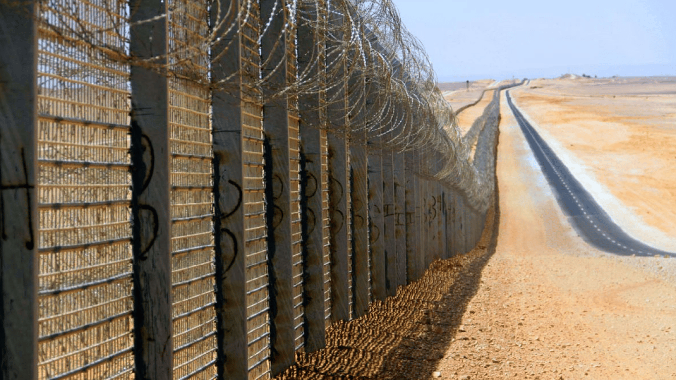 Египет строит защитную стену на границе с Сектором Газа — СМИ