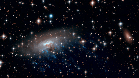 Вчені показали неймовірні галактики з телескопів Габбл і Вебб - 285x160