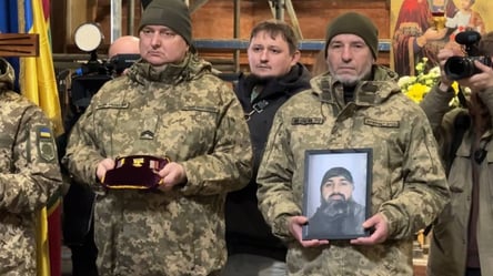 Вбивство працівника ТЦК у Львові — фото похорону Юрія Бондаренка - 290x166