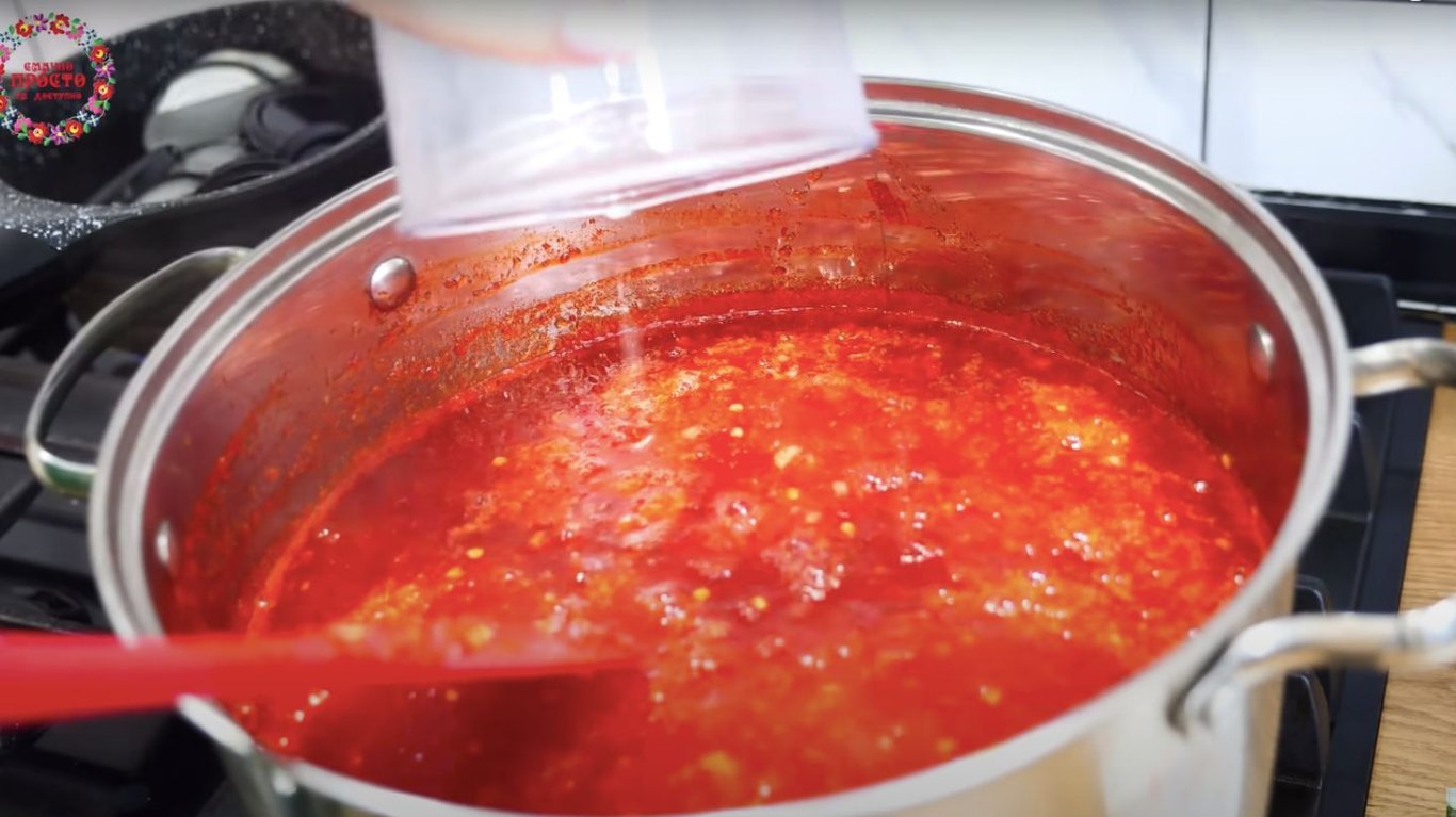 рецепт гостро-солодкого соус на зиму