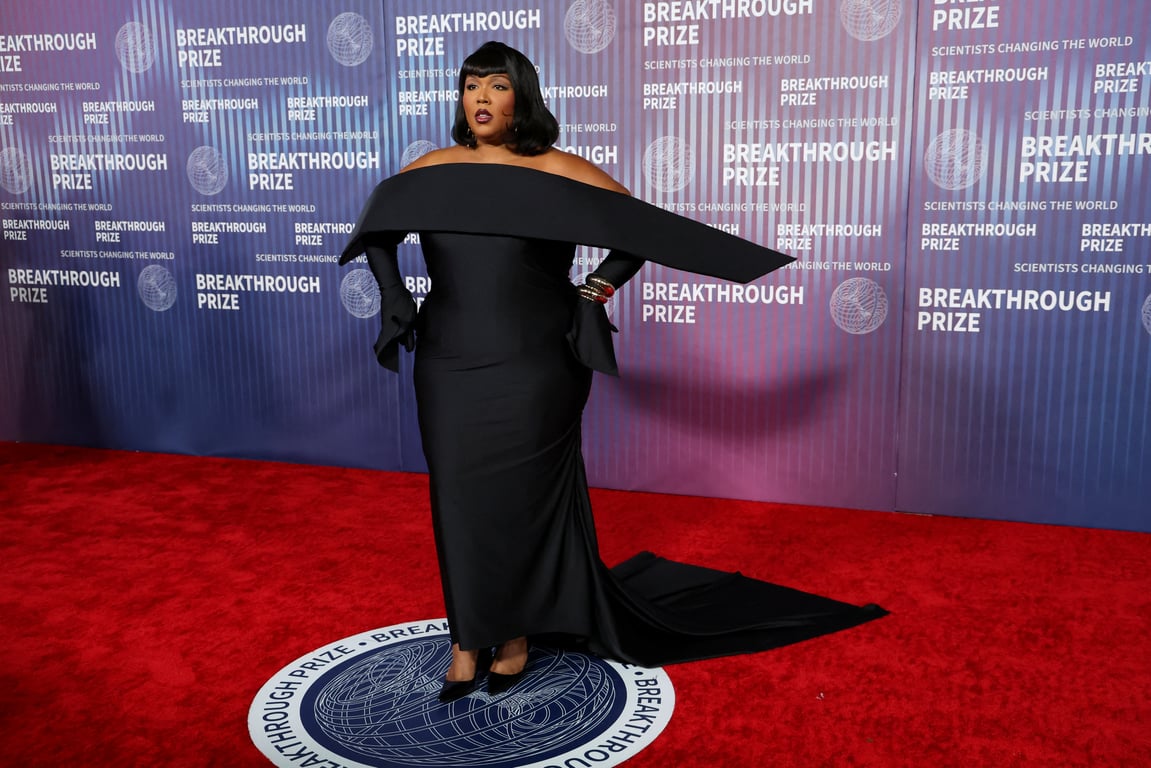 От Ким Кардашьян до Илона Маска — звездные гости на юбилейной премии Breakthrough Prize - фото 8